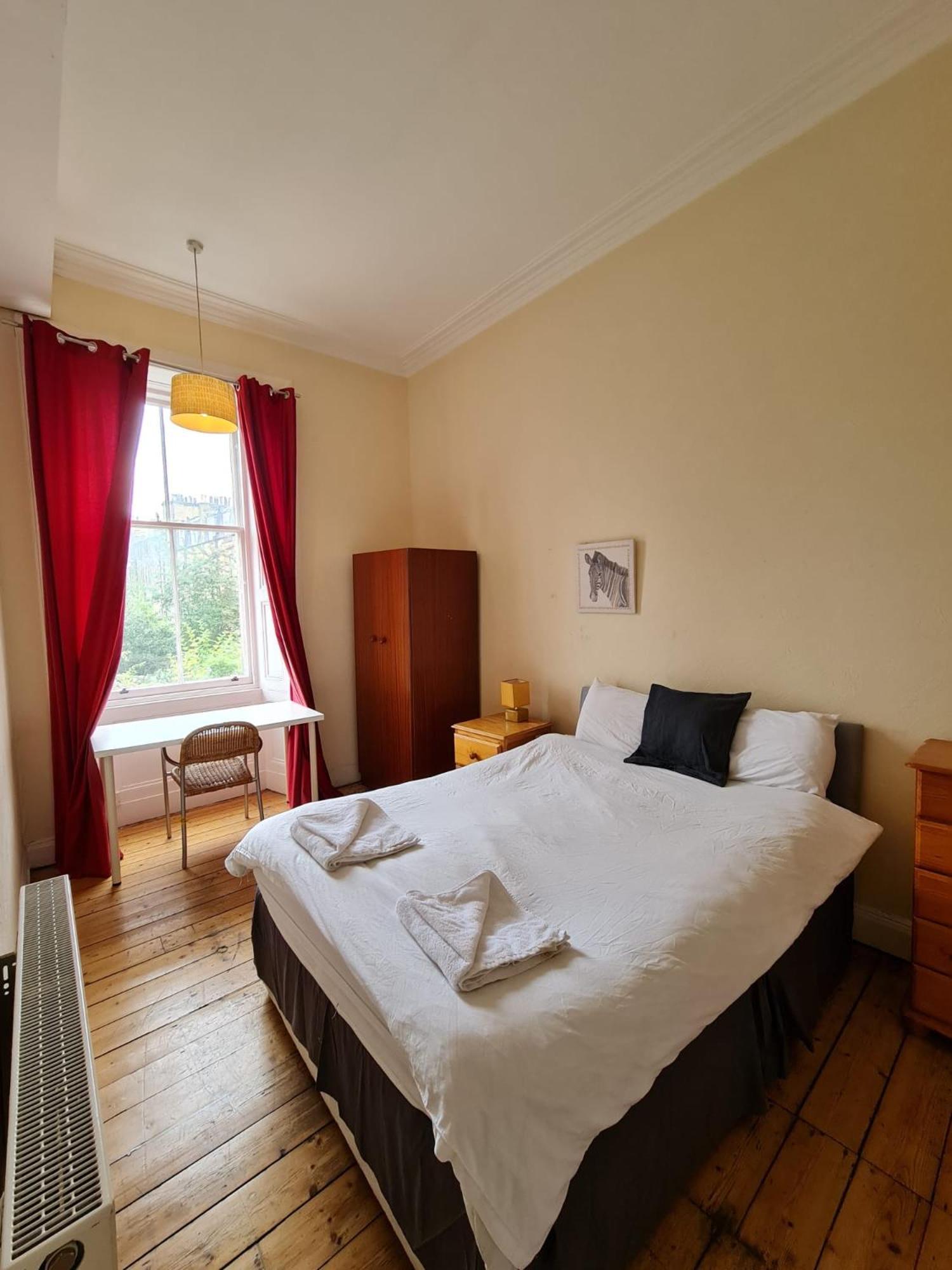 Haymarket Station Rooms เอดินบะระ ภายนอก รูปภาพ